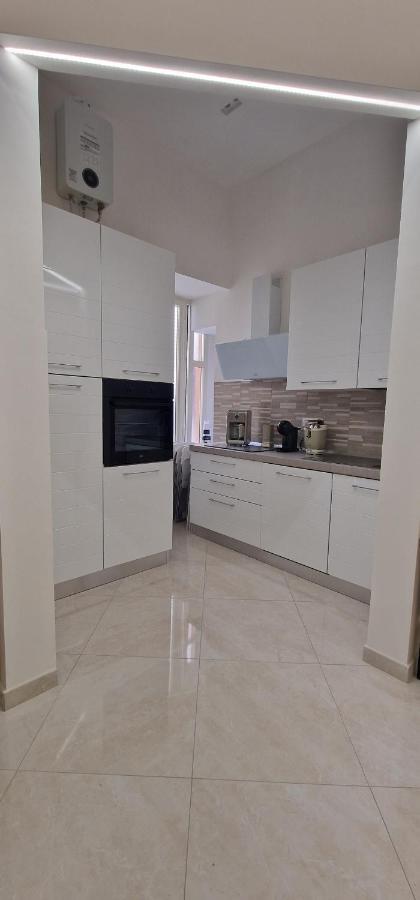 Appartamento B&B La Dimora Di Parthenope Наполи Екстериор снимка